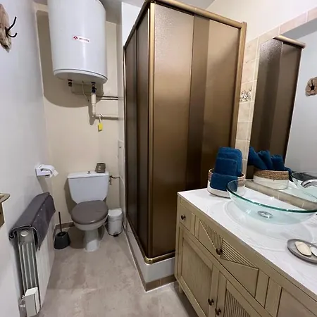 Apartamento Joli Avec Parking Prive