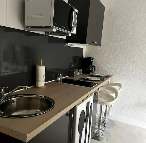 Joli Avec Parking Prive Apartment